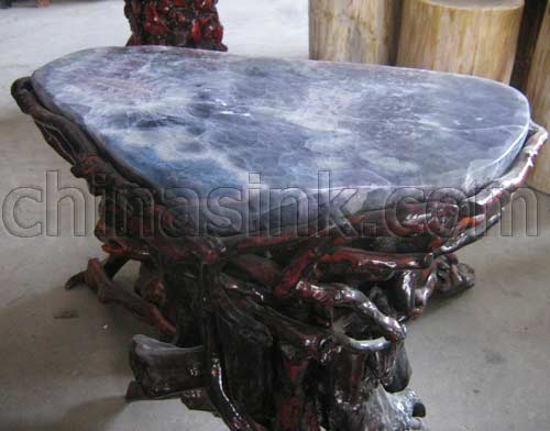 Queen Onyx Table