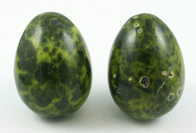 Serpentine/Stichtite Eggs