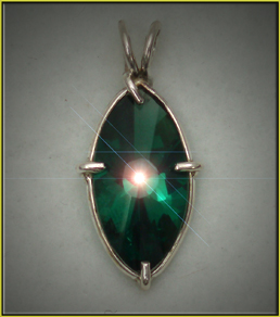 Infinite Eye Pendant Siberian Green Quartz