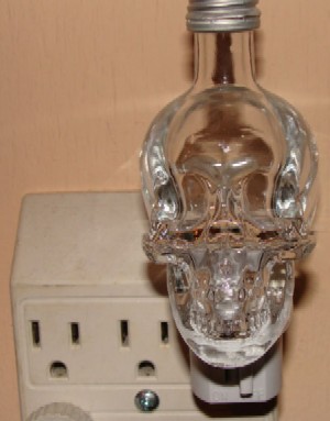 CRYSTAL SKULL MINI BOTTLE NIGHT LIGHT