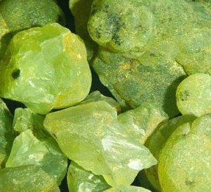 Prehnite Faceted Rough